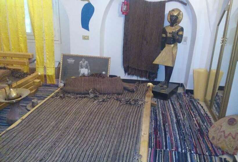 پانسیون Golden Pharaoh