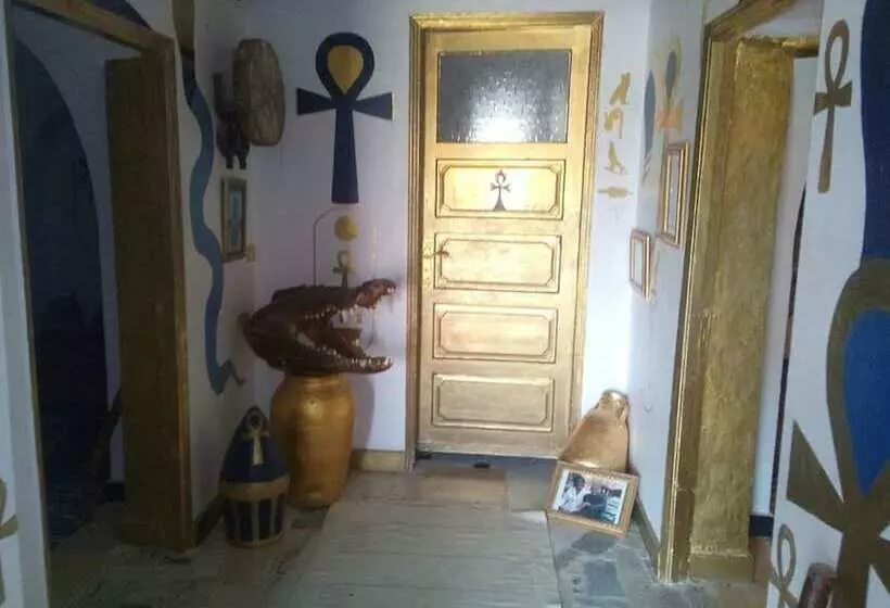 پانسیون Golden Pharaoh