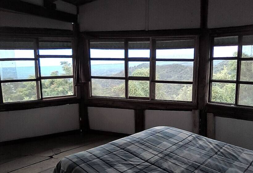 Majatalo Lo Nuestro Ataco