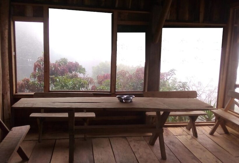 Majatalo Lo Nuestro Ataco