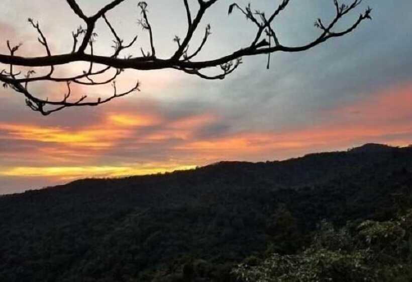 Majatalo Lo Nuestro Ataco