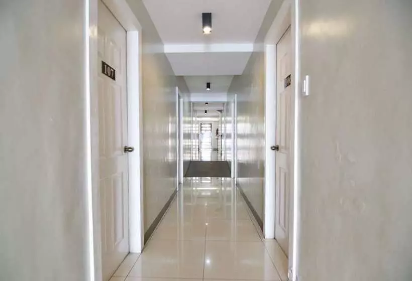 ペンション The Windy Ridge Inn