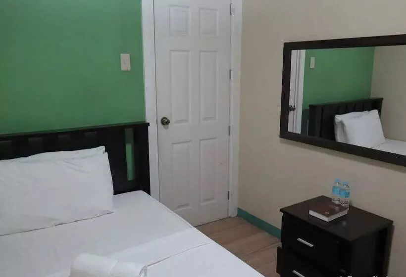 ペンション The Windy Ridge Inn