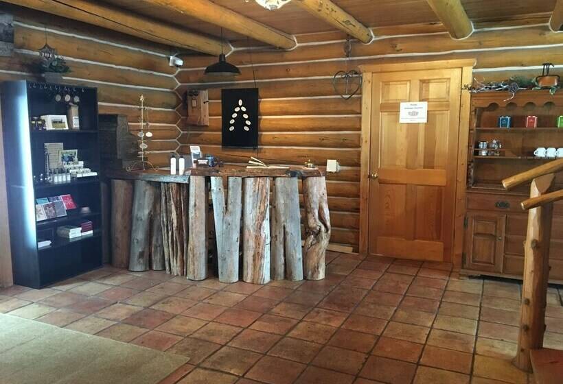 Snowberry Inn Bed & Breakfast