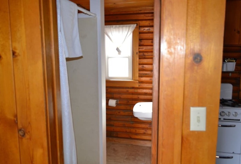 The Village Inn Motel And Restaurant