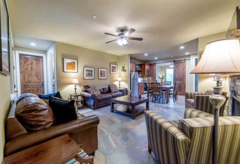 צימר Inn The Woods Suites