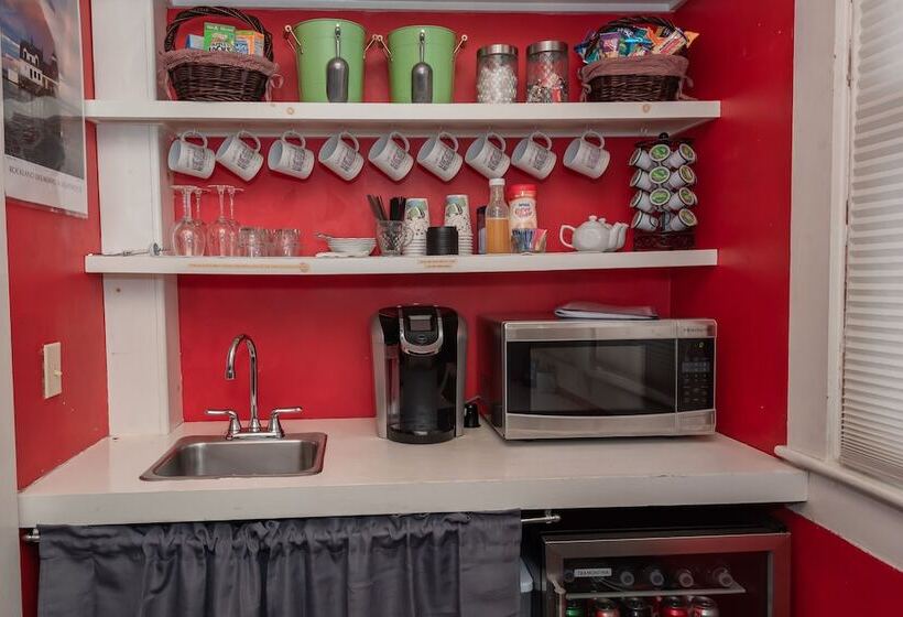 مبيت وإفطار Limerock Inn