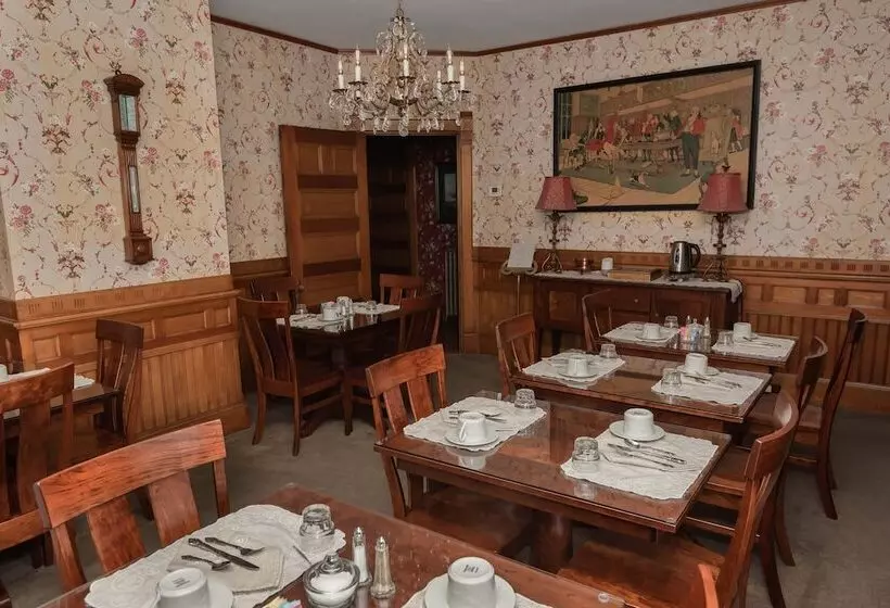 Aamiaismajoitus (B&B) Limerock Inn