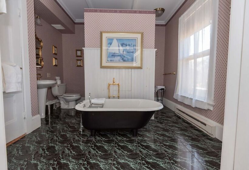 مبيت وإفطار Limerock Inn