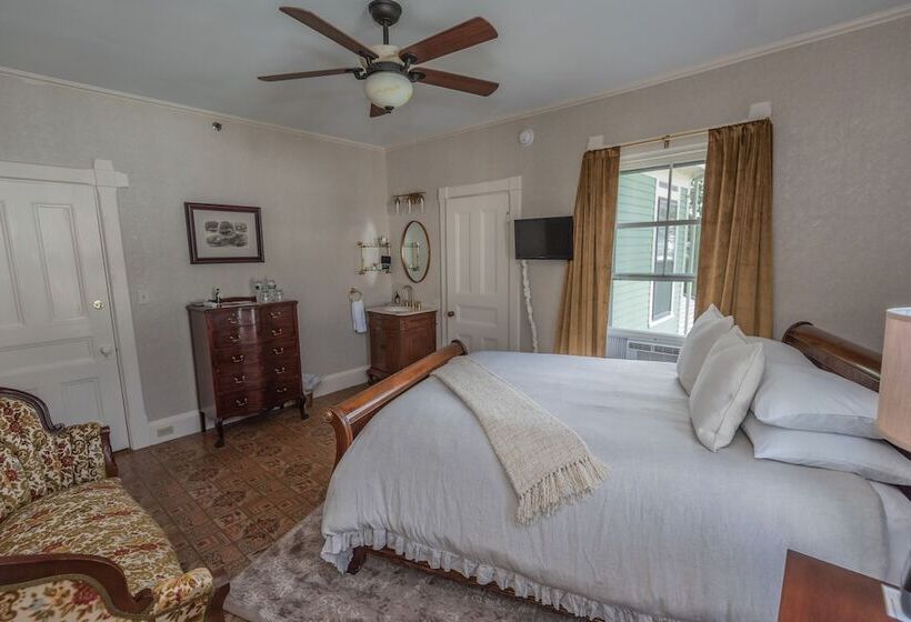 مبيت وإفطار Limerock Inn