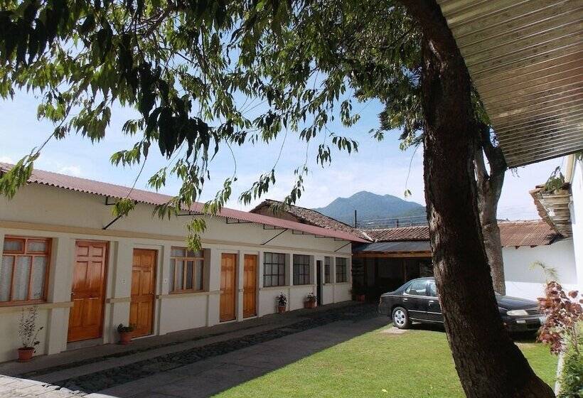 مسافرخانه Hamilton