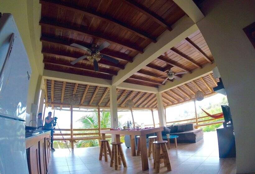 여관 Punta Hills Montanita