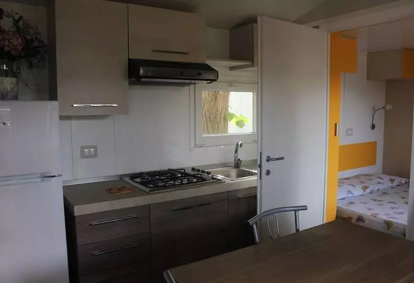 ホテル Camping Delfino