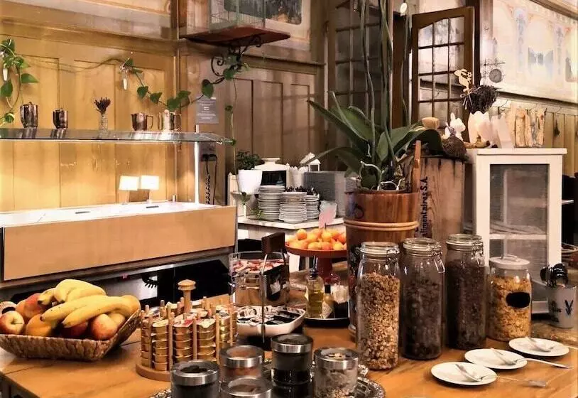 ホテル Edelweiss Lodge