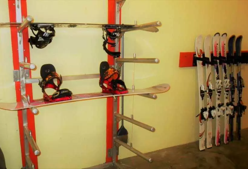 ホテル Edelweiss Lodge