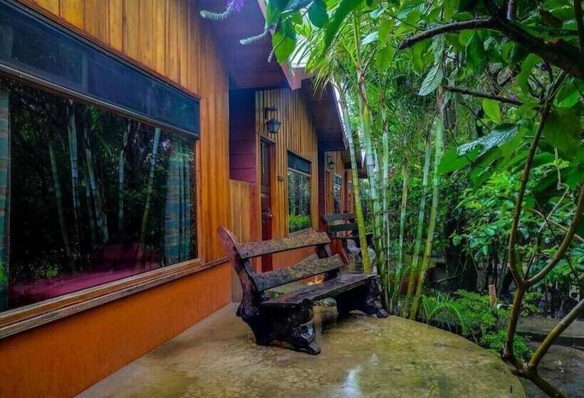 فندق Monteverde Villa Lodge
