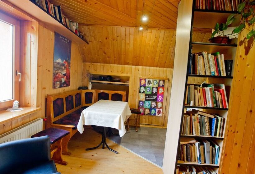 교외 호텔 Kosajonka