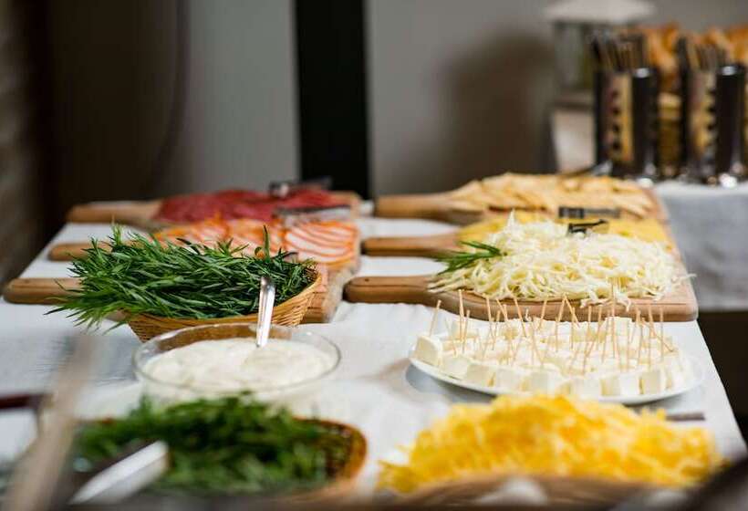 Hotel Tezh Ler Resort