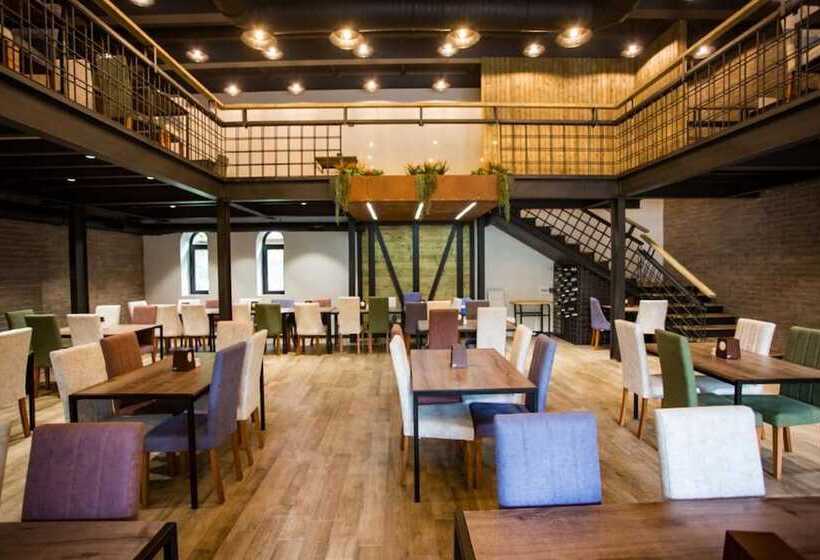 Hotel Tezh Ler Resort