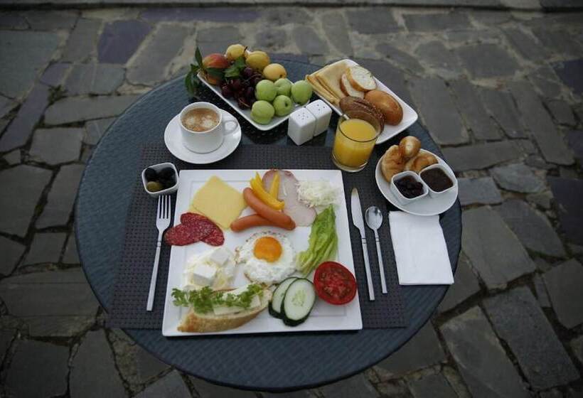 Hotel Tezh Ler Resort