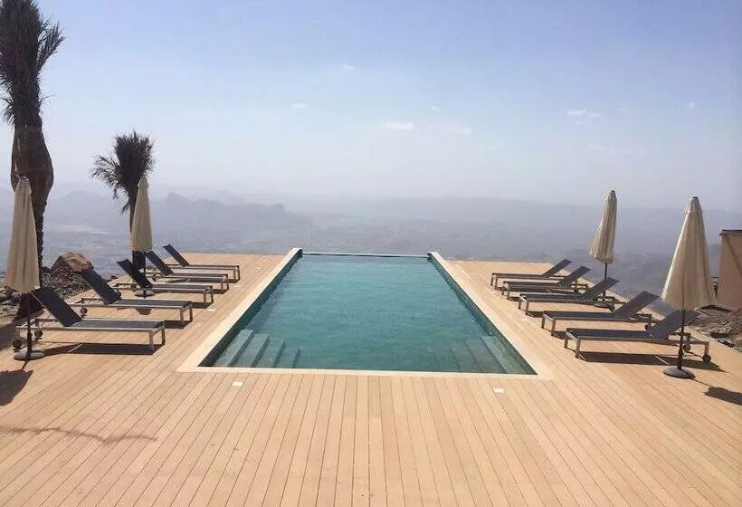 هتل The View