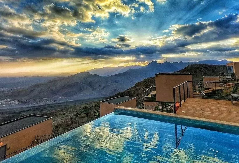 هتل The View