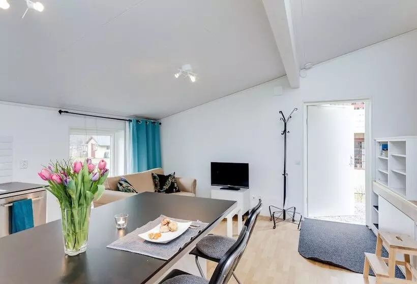 ホテル Vaggeryd Södra Park Apartment