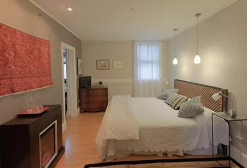 Old Granite Inn Bed & Breakfast