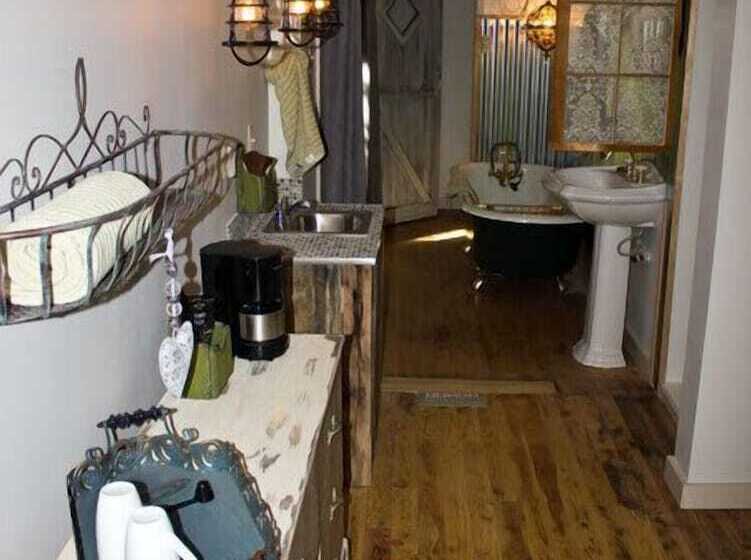 ペンション Columbia Gardens Winery And Grape Escape Guesthouse