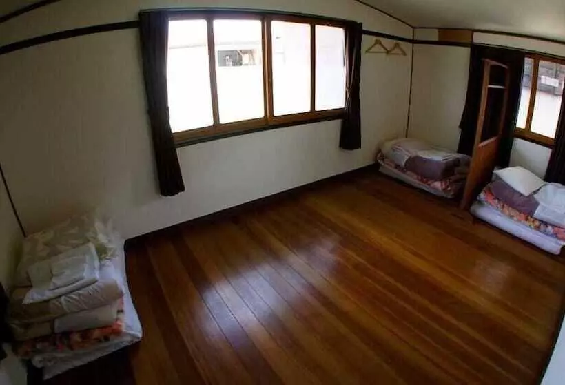 ペンション Guesthouse Iori