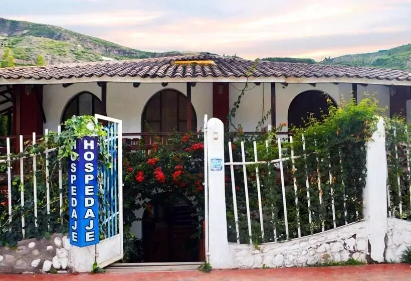 پانسیون Pirwa Urubamba Guest House