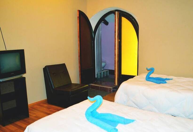 پانسیون Pirwa Urubamba Guest House