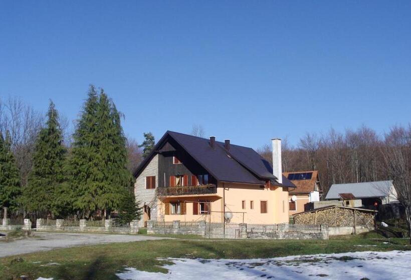 بنسيون Plitvice Rooms Family Glumac