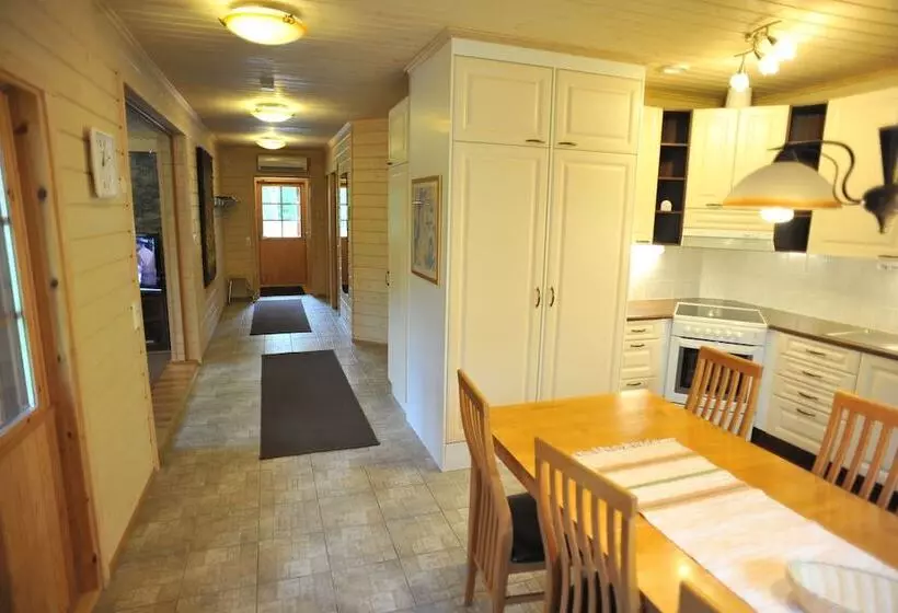 Yli Kaitalan Lomamökit