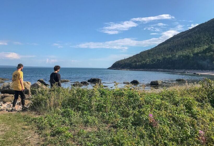 הוסטל La Secousse