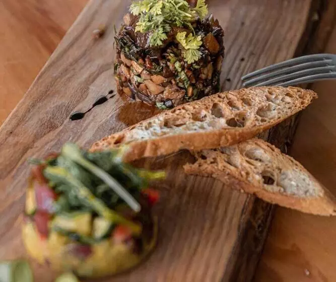 ユースホステル La Secousse