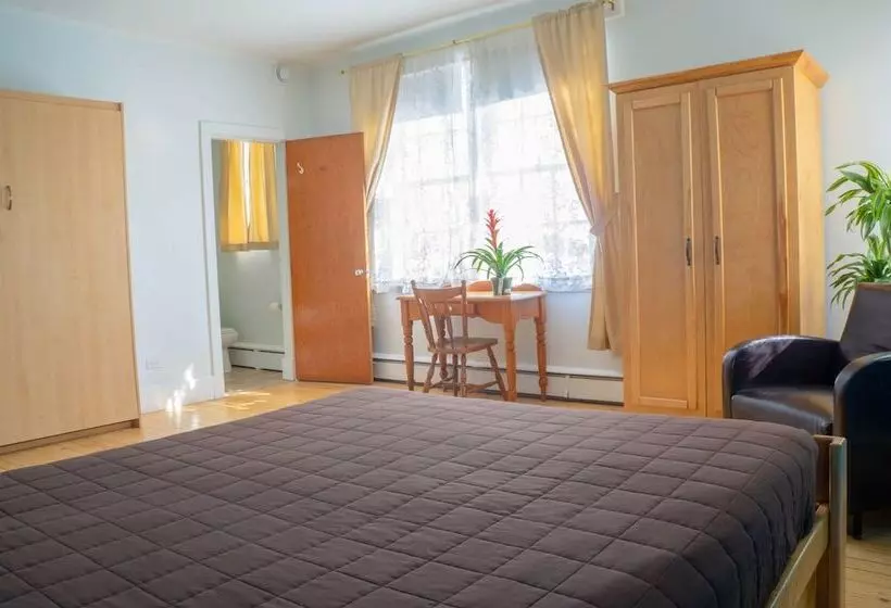 ユースホステル La Secousse