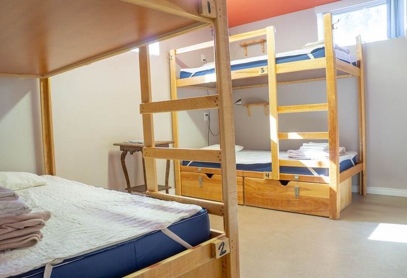 הוסטל La Secousse