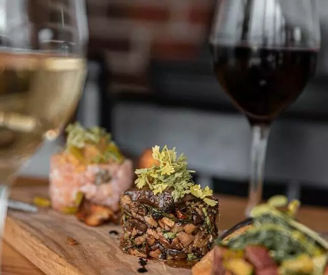 ユースホステル La Secousse