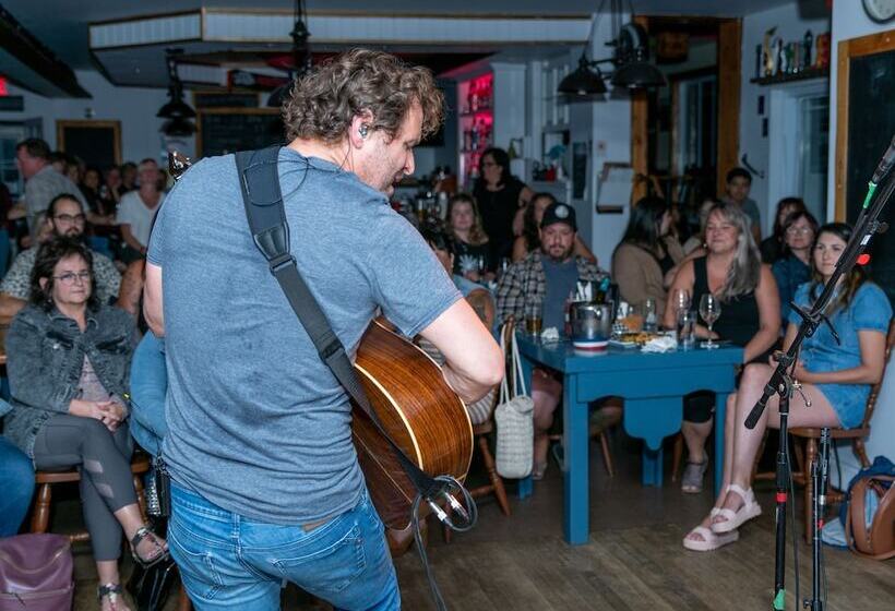 הוסטל La Secousse