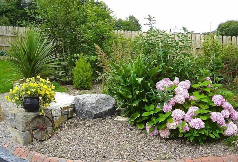 Bed and Breakfast Tirconaill Lodge