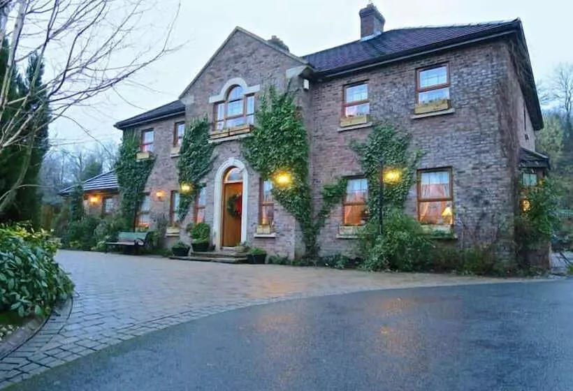 تختخواب و صبحانه Tirconaill Lodge