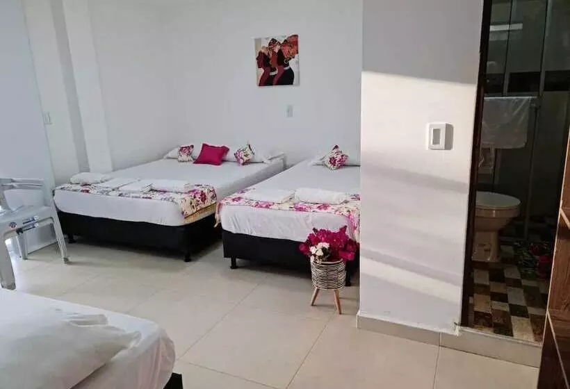 簡易ホテル Ecohotel Linda Judith