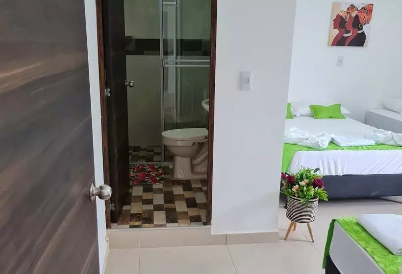 簡易ホテル Ecohotel Linda Judith