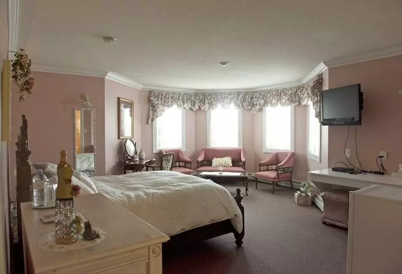 Hotelli Chez Dube Country Inn