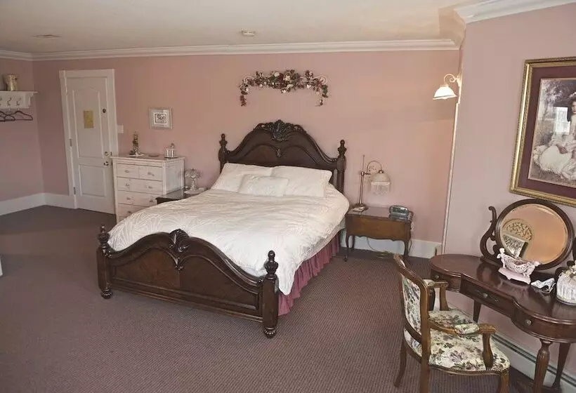 Hotelli Chez Dube Country Inn