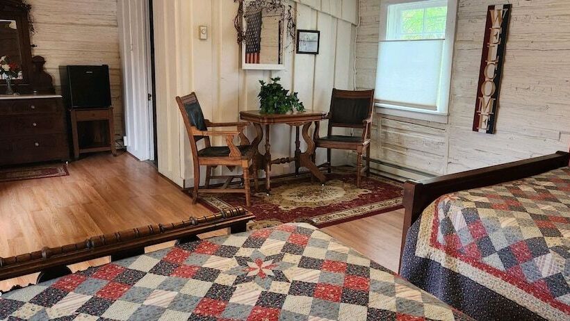 בית מלון כפרי Nevada City