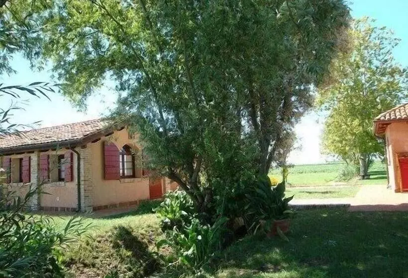 Maaseutuhotelli Agriturismo Ca  Lealtà