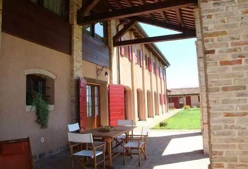 Maaseutuhotelli Agriturismo Ca  Lealtà