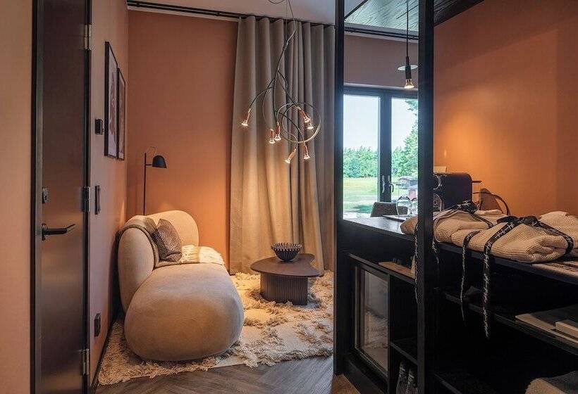 Отель Stufvenäs Gästgifveri